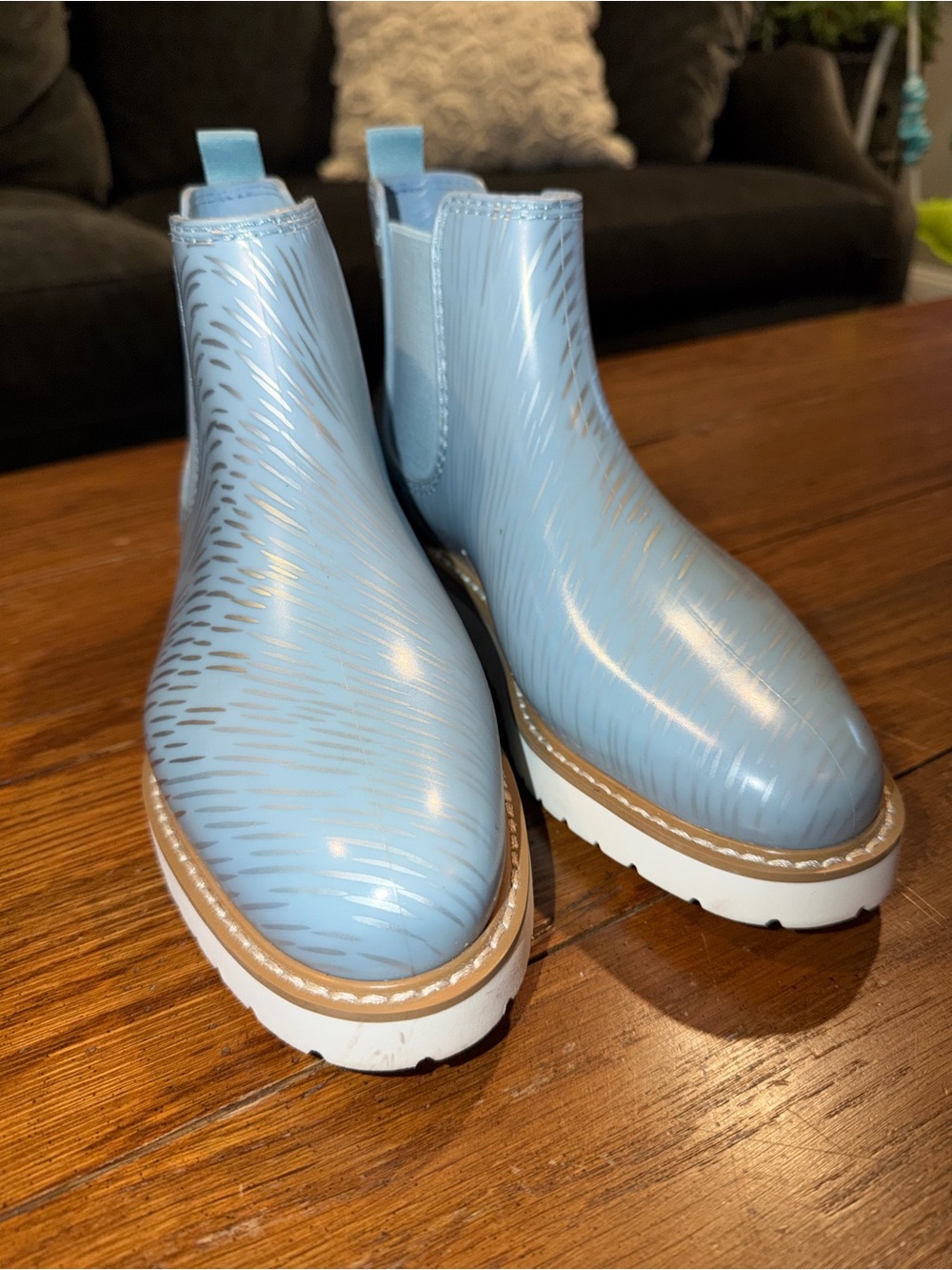 Cougar × Jill Malek Kensington Chelsea
Rain Boots Boots
